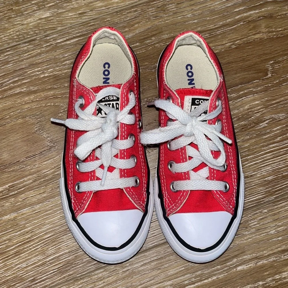 Red Converse 11c